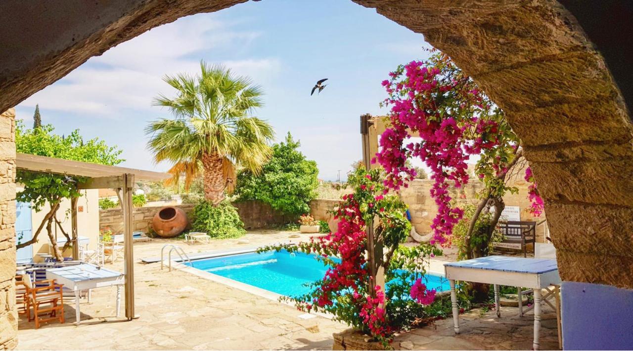 Myrto House Aparthotel Tochni Exterior foto